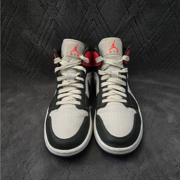 Nike Jordan 1 Retro Mid Newsprint SE - Picture 5 of 9